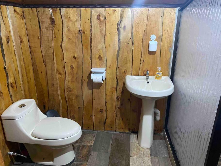Cabanas Queca! Poas Exteriér fotografie