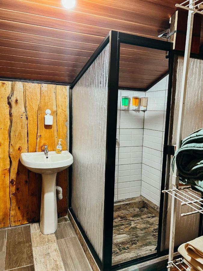 Cabanas Queca! Poas Exteriér fotografie