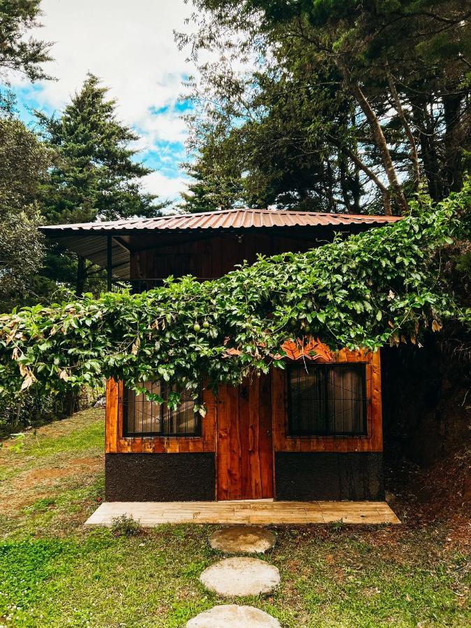 Cabanas Queca! Poas Exteriér fotografie