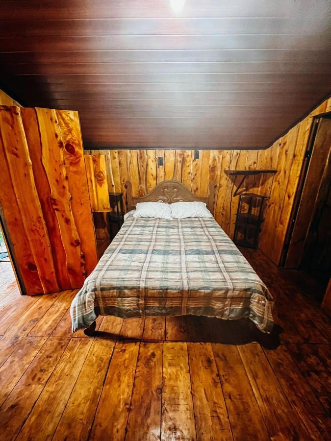 Cabanas Queca! Poas Exteriér fotografie