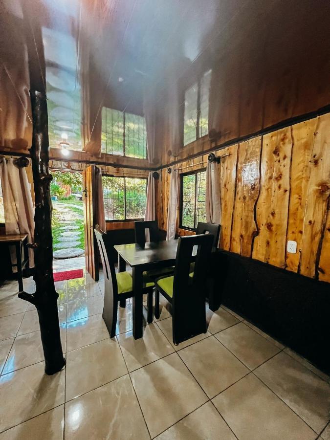 Cabanas Queca! Poas Exteriér fotografie
